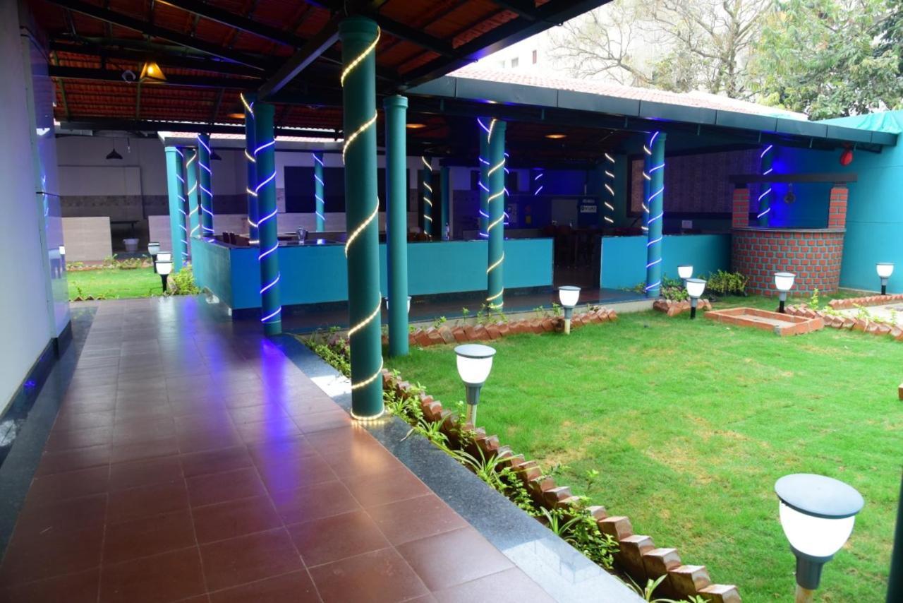 Hotel M G Residency Chikmagalūr Exterior foto