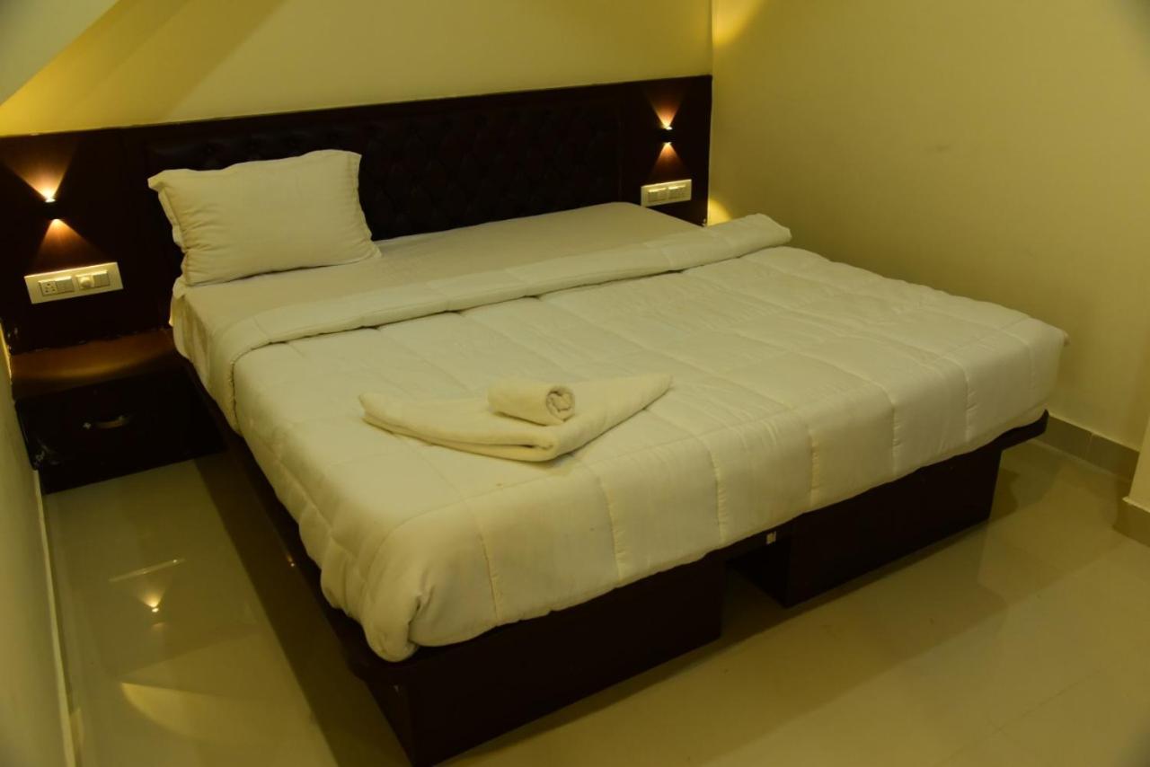 Hotel M G Residency Chikmagalūr Exterior foto