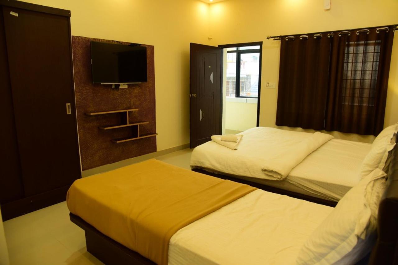 Hotel M G Residency Chikmagalūr Exterior foto